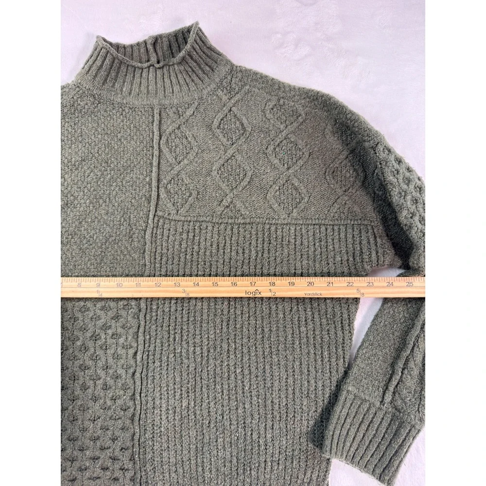 American Eagle Mixed Stitch Mock Neck Sweater Olive Green Patchwork Knit Medium